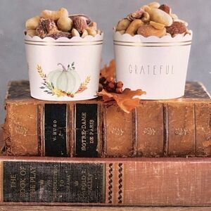 50 Count Fall Grateful Fall Harvest Thanksgiving Cupcake Liners New in Box